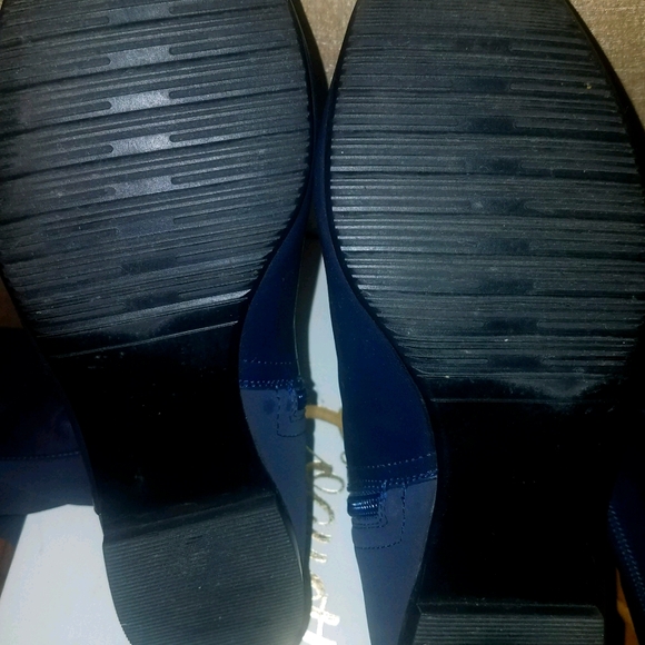 Gently worn Dan Sara 2 tone pair of boots - Picture 4 of 10